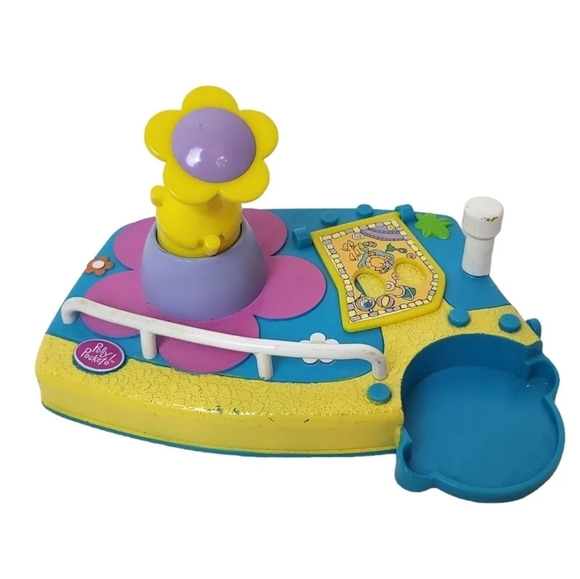 Polly Pocket 2002 Pollyworld Amusement Park Butterfly Ride Carousel - Picture 1 of 5